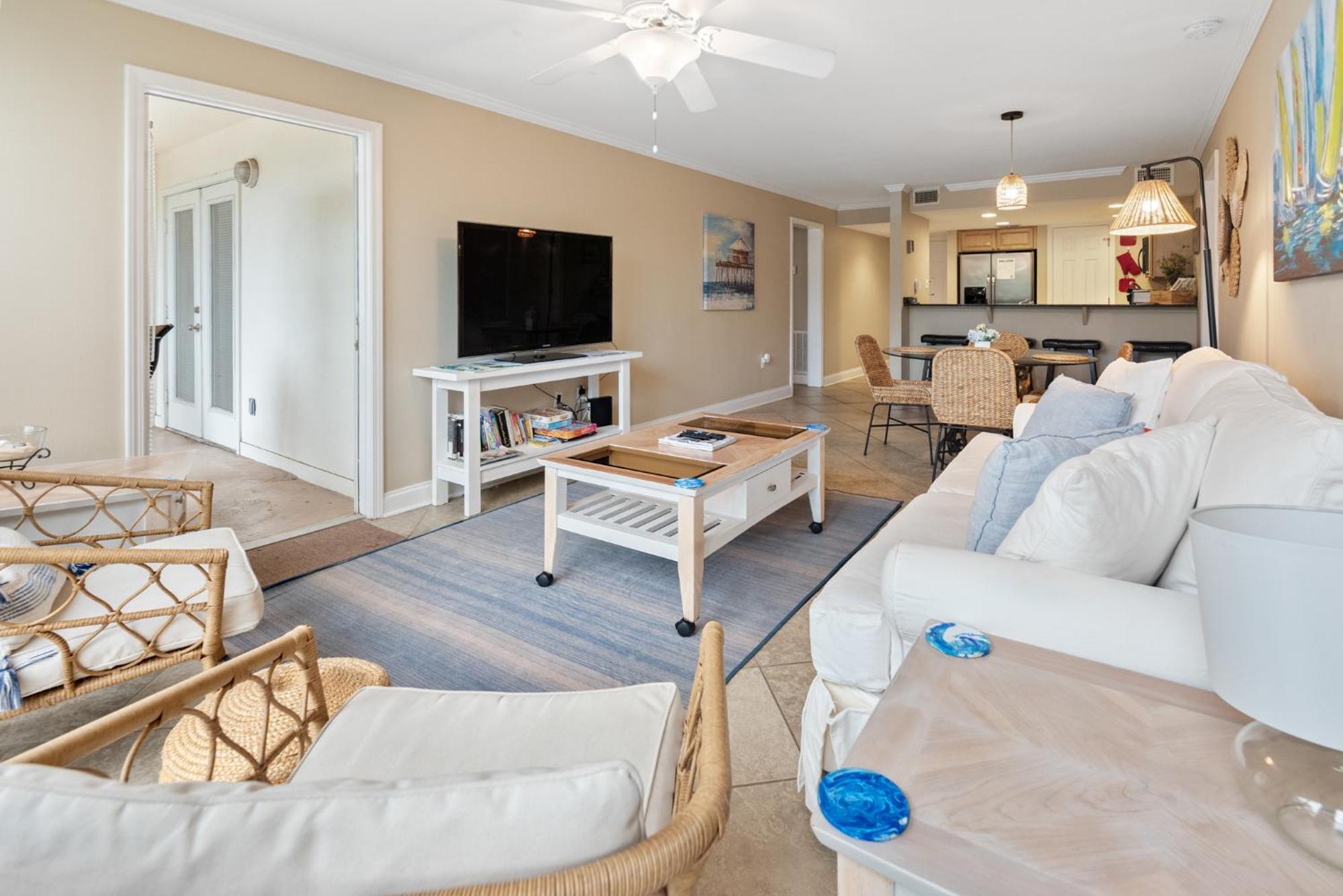 Fun 2 Bed/2 Bath Condo With Pool On Biloxi Beach Eksteriør billede
