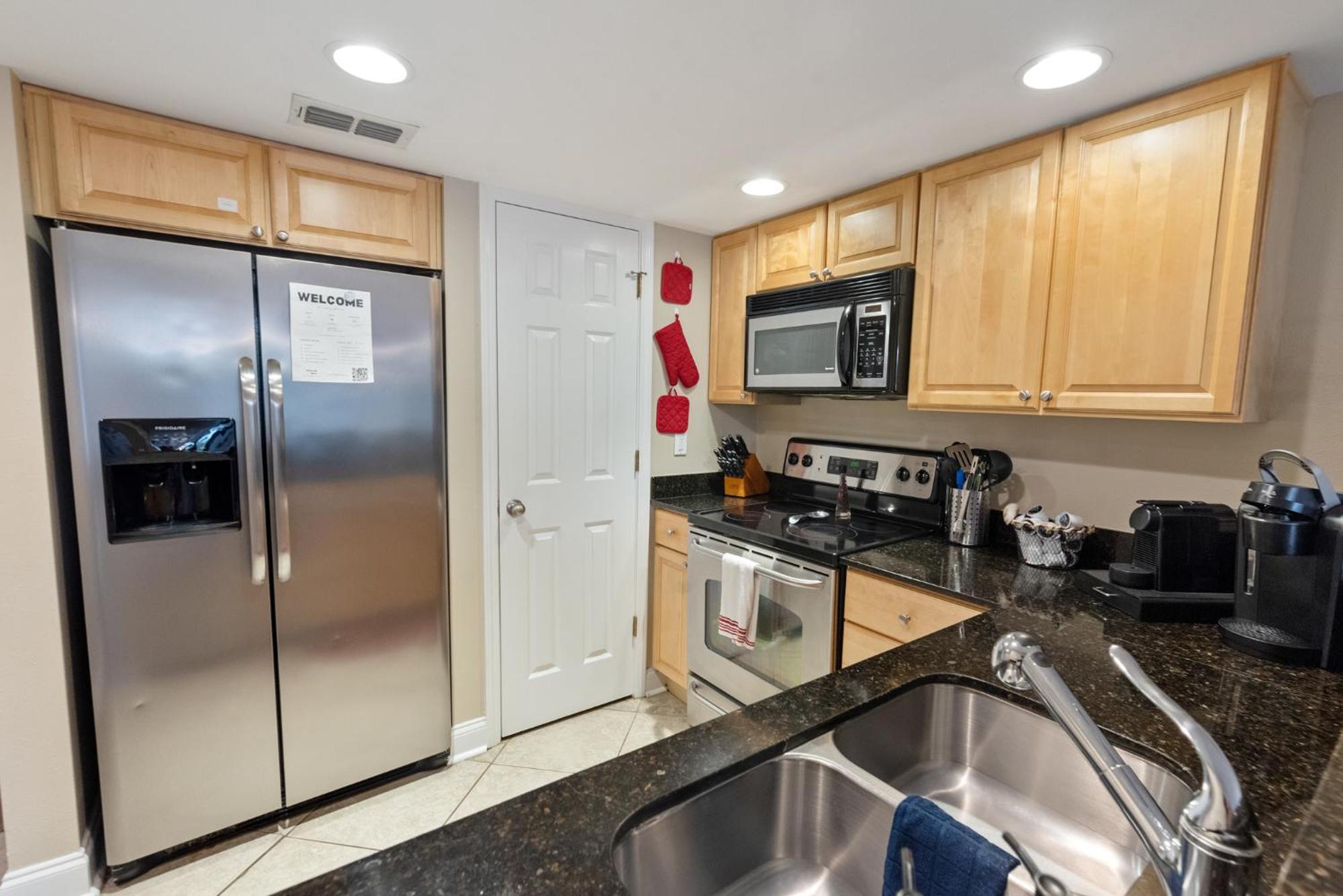 Fun 2 Bed/2 Bath Condo With Pool On Biloxi Beach Eksteriør billede